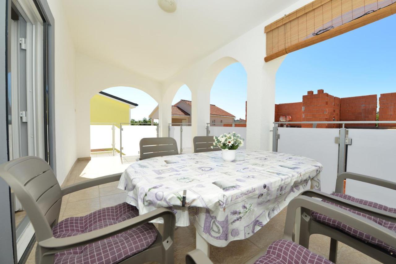 Apartment Lavender Vir Exterior foto