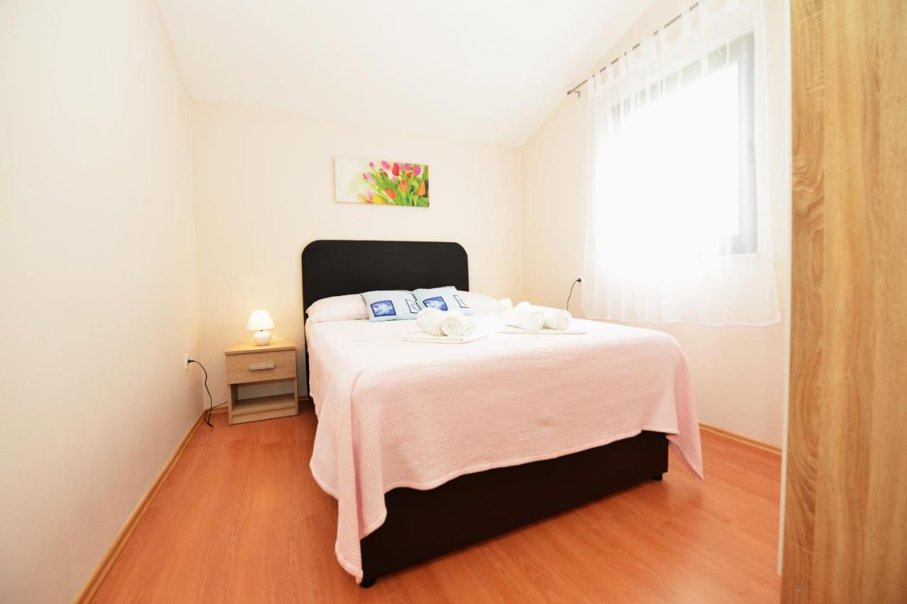Apartment Lavender Vir Exterior foto