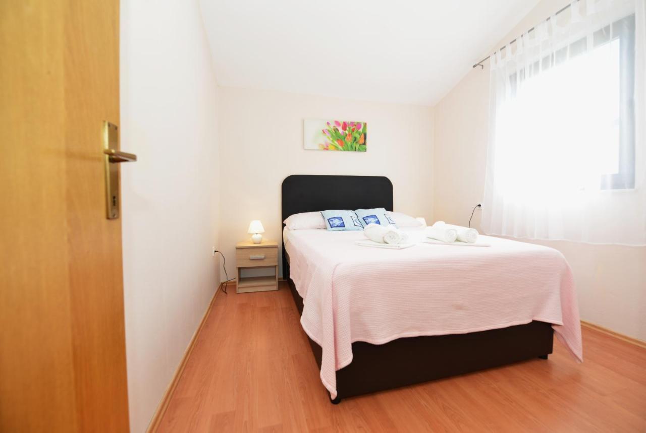 Apartment Lavender Vir Exterior foto