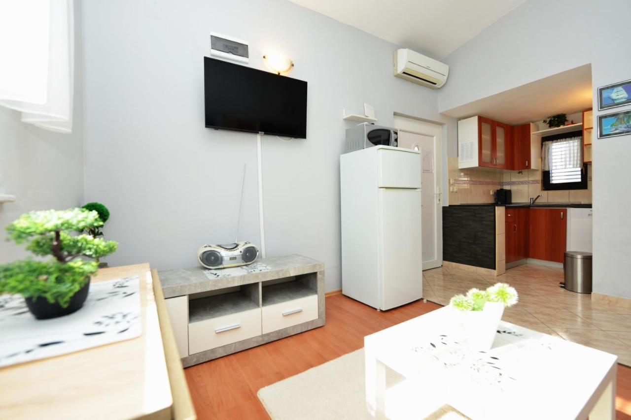 Apartment Lavender Vir Exterior foto